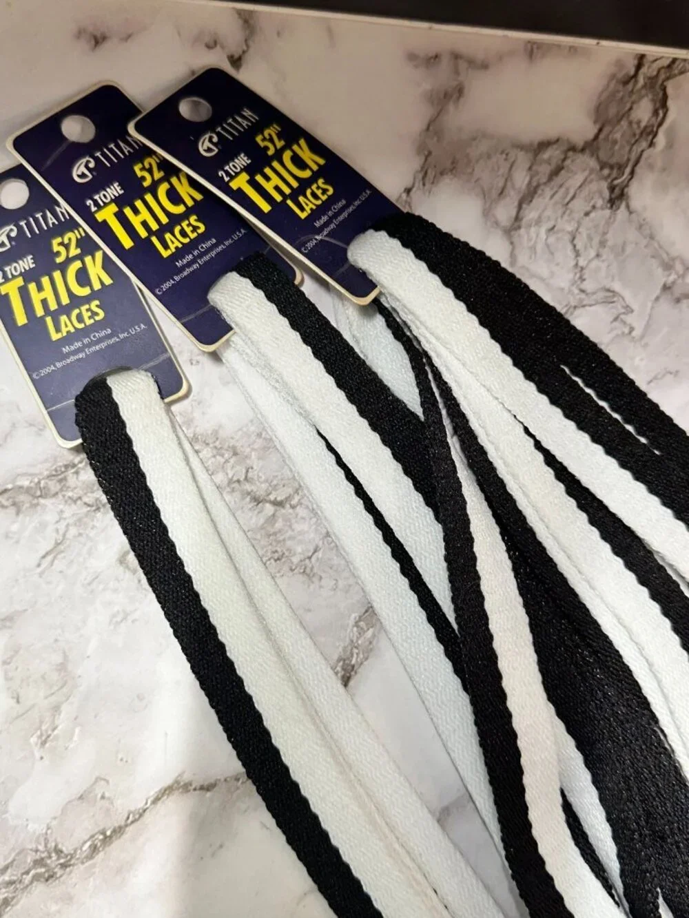 3/$30 Titan Thick Shoe Laces Black White  52
